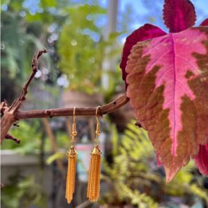 gold chain links dangle earrings